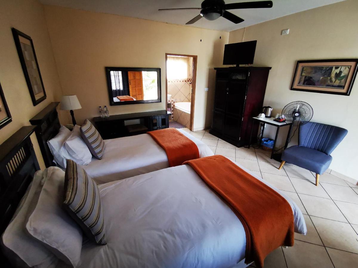 Batter Boys Guest House Pretoria-Noord Esterno foto